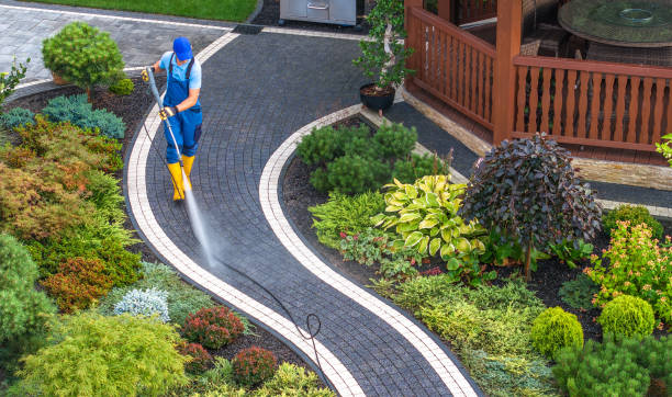 Why Choose Our Certified Pressure Washing Experts for Your Project Needs in Springfield, FL?